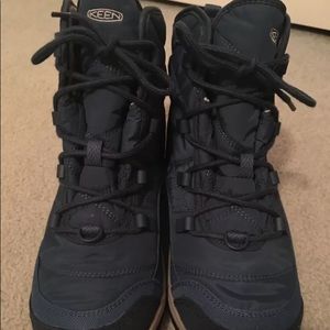 Blue Women’s Keen Winter Boots